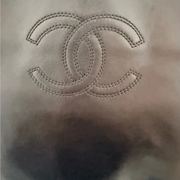 CHANEL Vintage CC Shoulder Bag Large Black Leather with ID Card & COA VGC - Picture 4 of 16